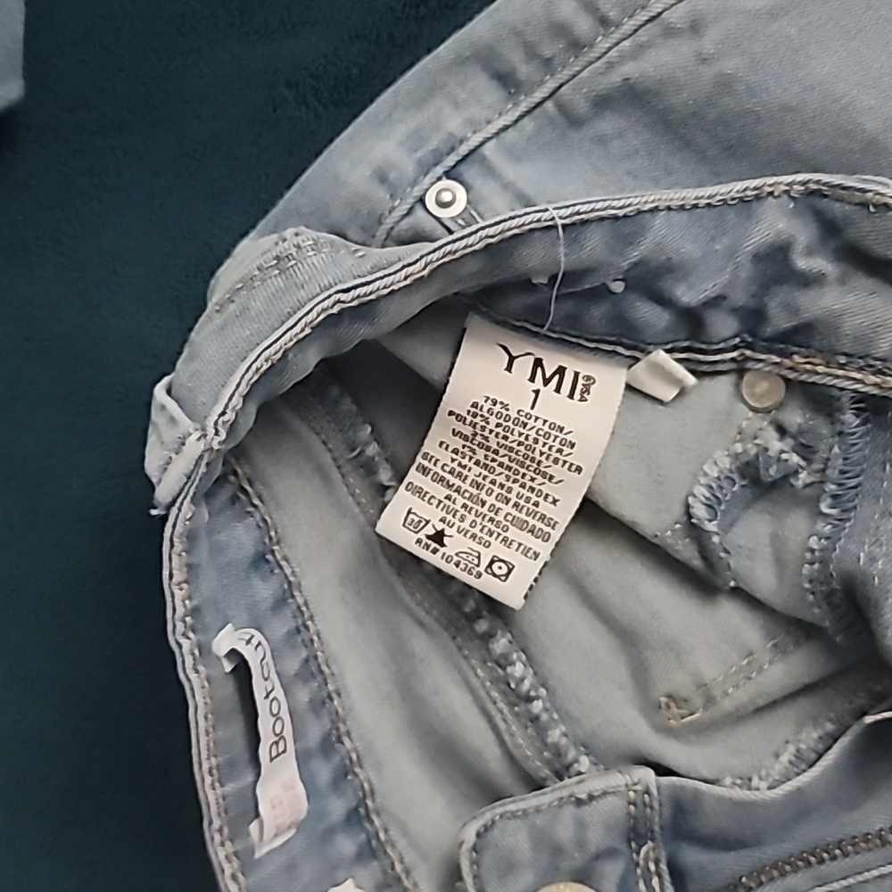 Jeans - Picture 7 of 8